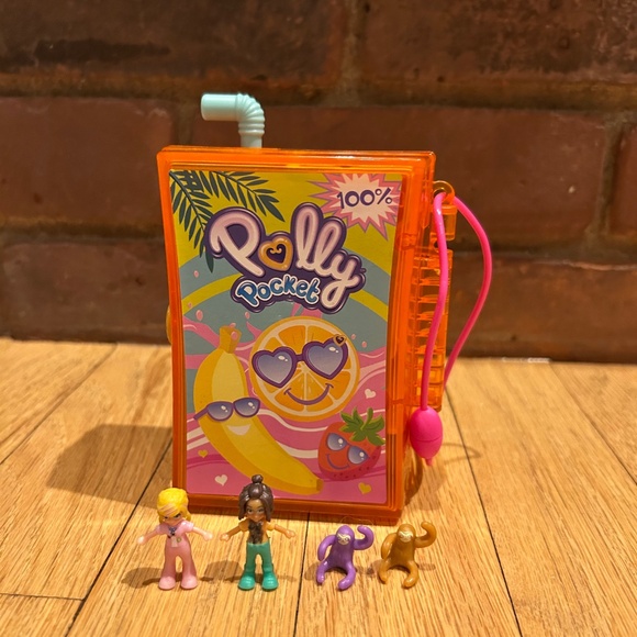 Polly Pockets & Shopkins mini mall - Picture 8 of 11